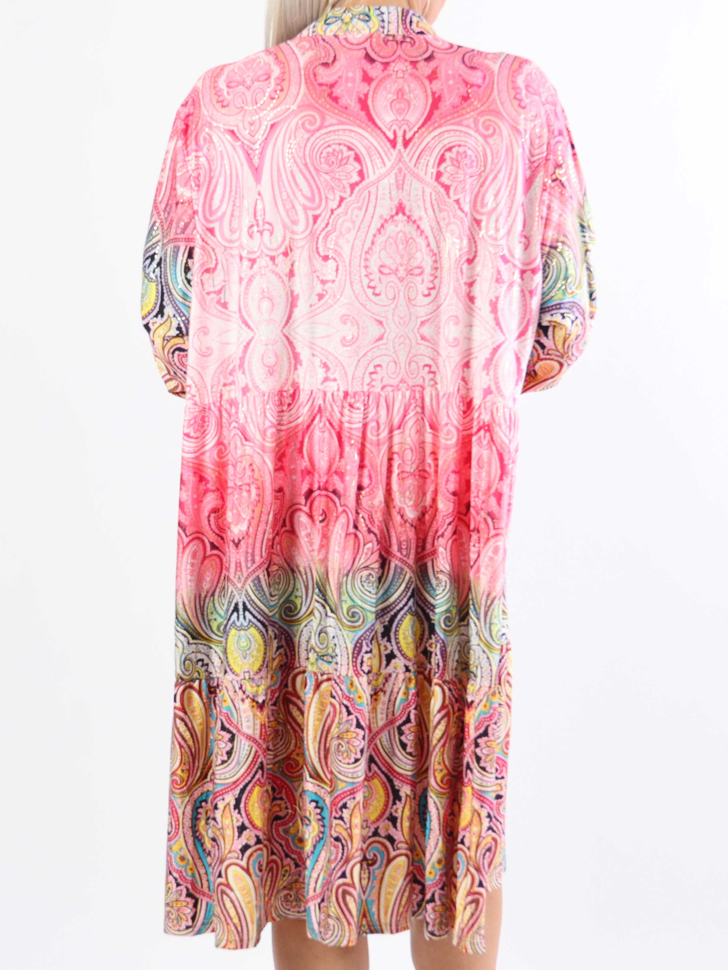 Milano Tamaria Midi - Kjole i plus size i fint print i lag på lag look